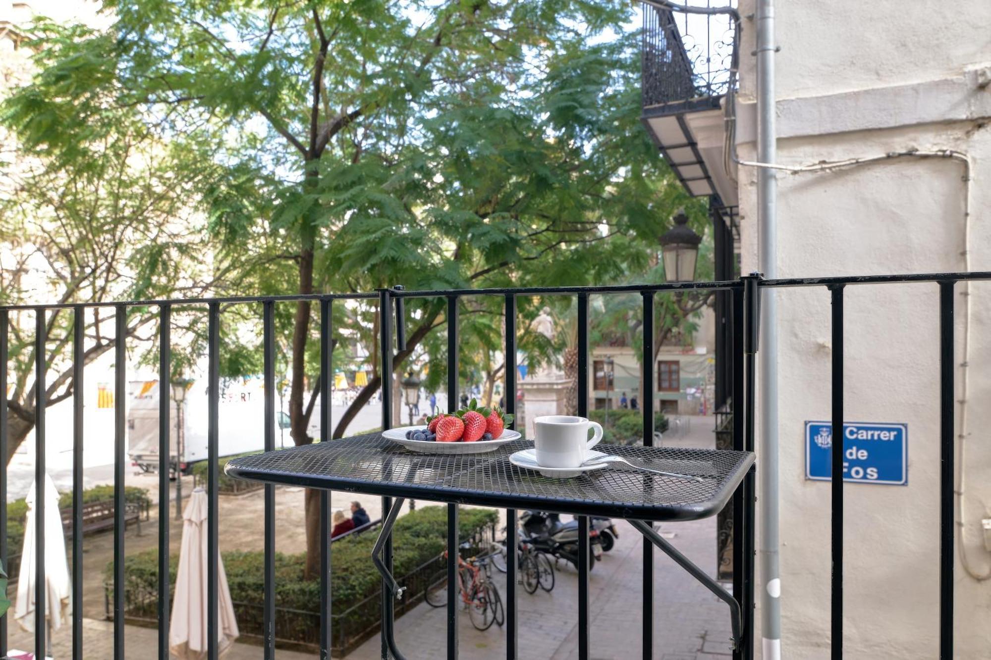 Apartamento De Diseno En La Plaza Del Carmen F1 Валенсія Екстер'єр фото